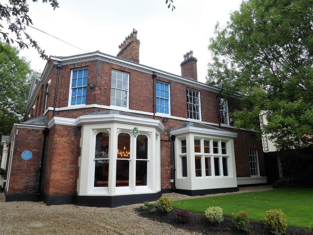 The Heaton At Claremont Serviced Apartments Лидс Экстерьер фото