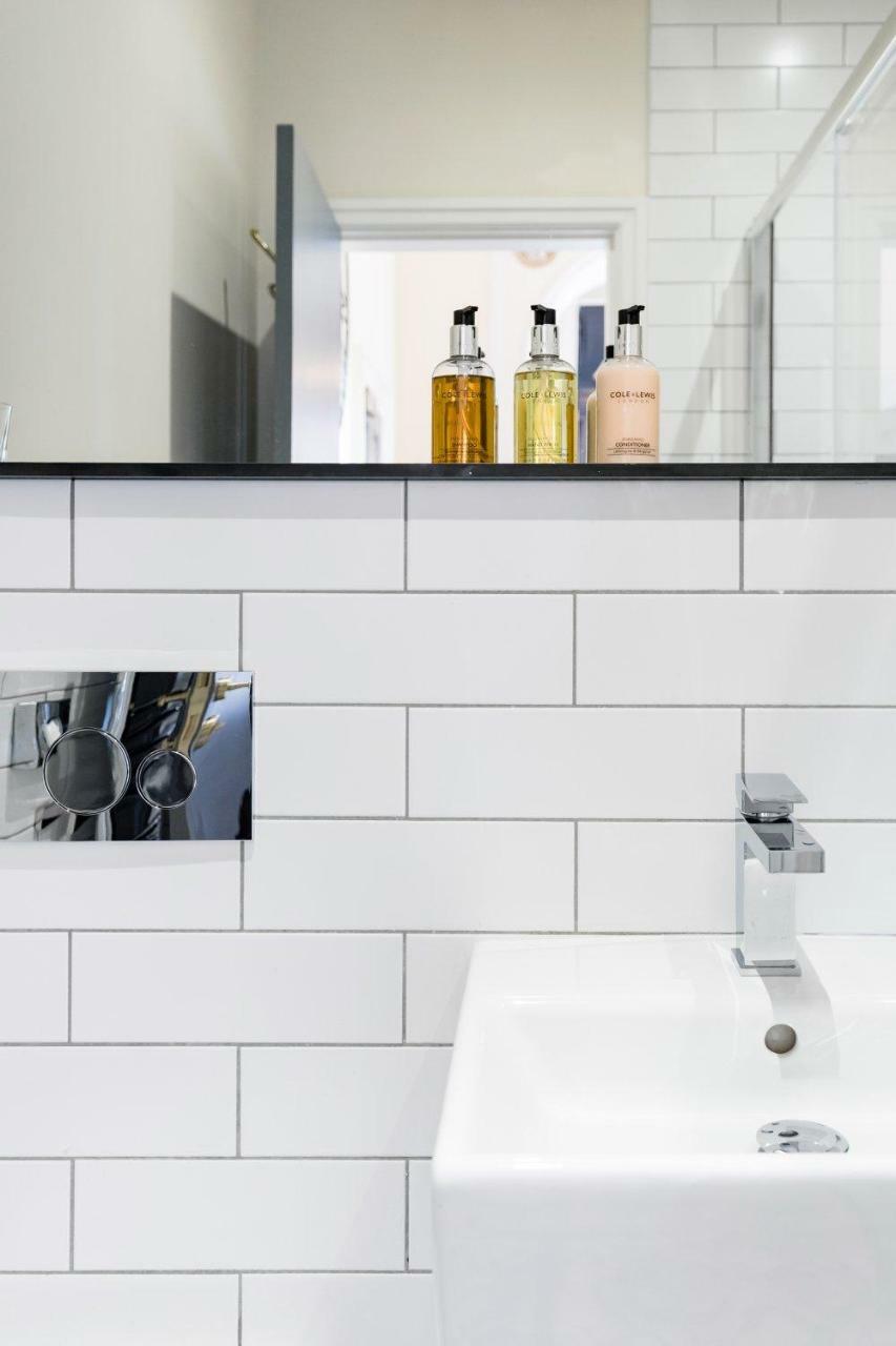 The Heaton At Claremont Serviced Apartments Лидс Экстерьер фото